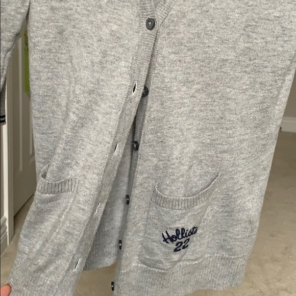 Hollister preppy cardigan - Picture 3 of 5